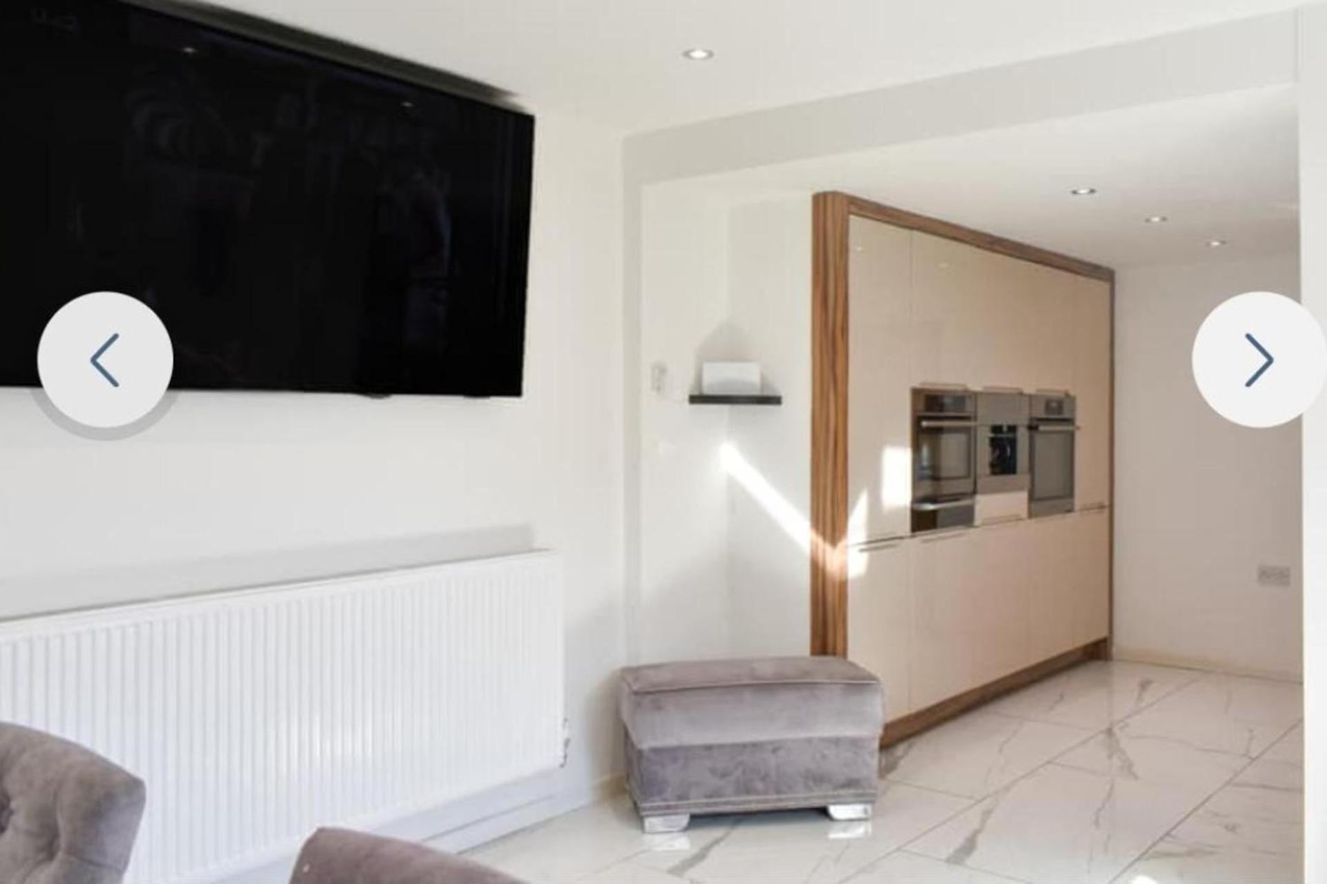 The Hawthorns Large Detached 3 Bedroom Family Home Сихем Экстерьер фото